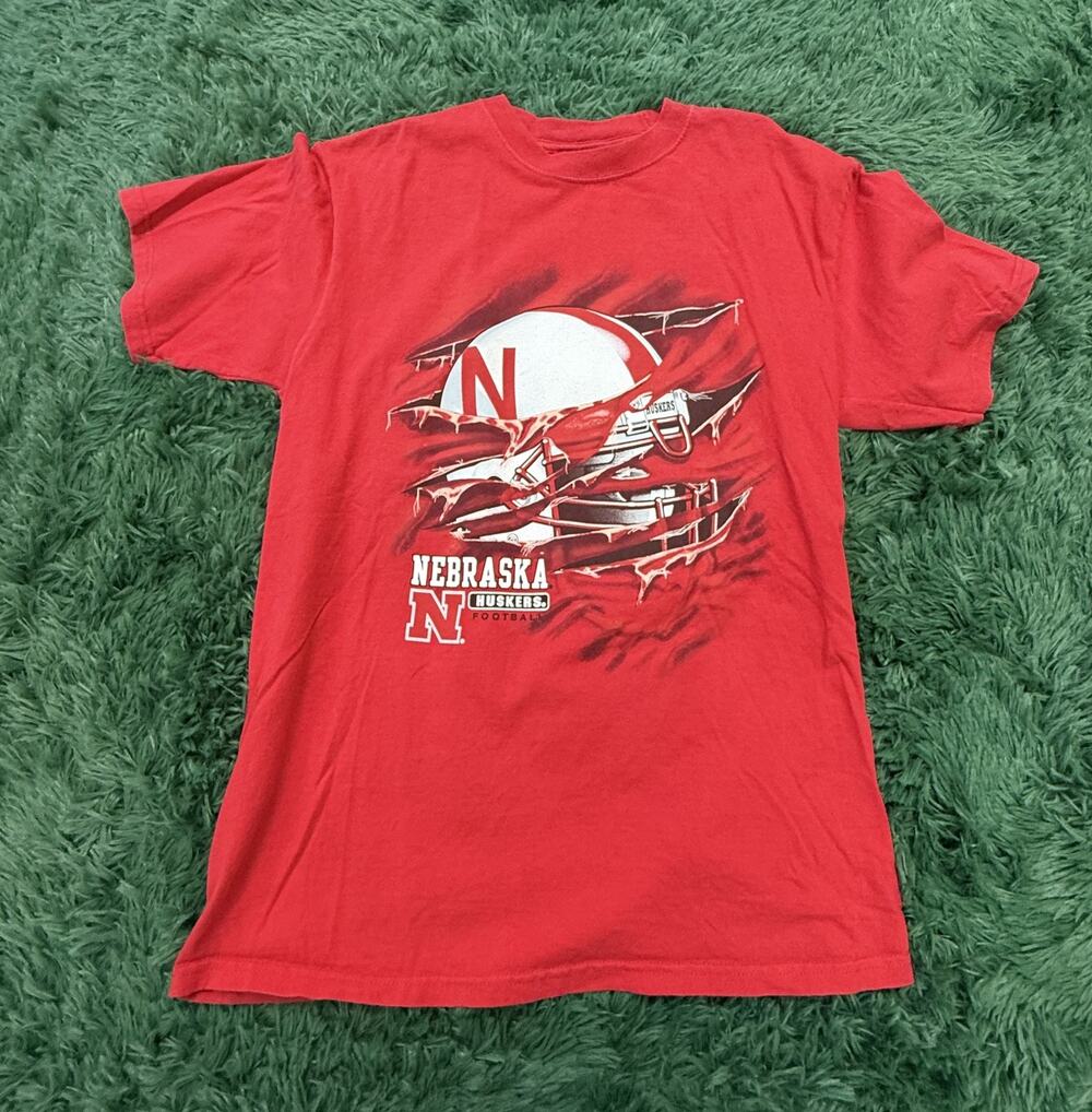 Vintage Nebraska Huskers Football Gear For Sports T-Shirt Adult Large NCAA